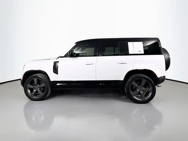Certified Used 2023 White Land Rover V8 image 8
