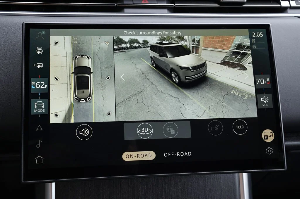 New 2026 Belgravia Green Land Rover SE image 29