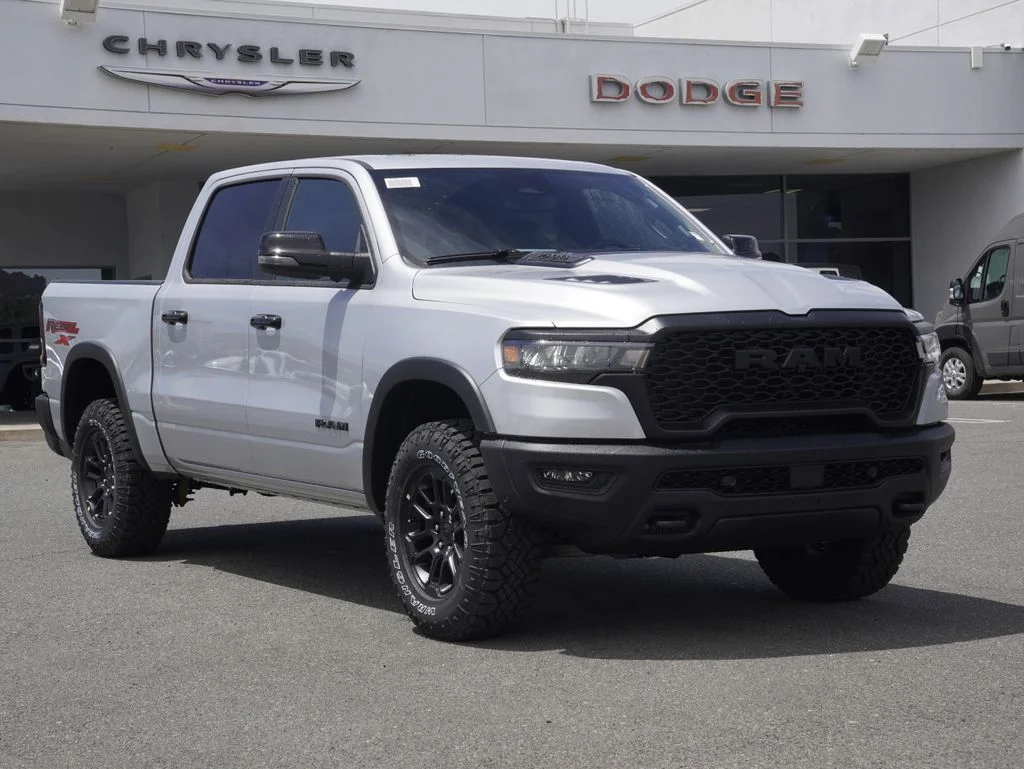 New 2026 Silver Zynith Exterior Paint RAM Rebel image 1