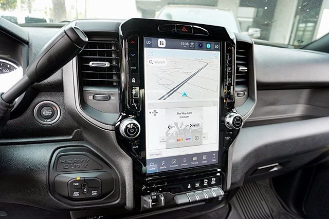 New 2026 Bright White Clear-Coat Exterior Paint RAM Tradesman image 29