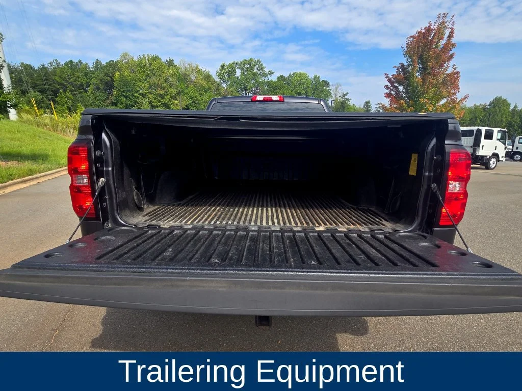 Used 2015 TUNGSTEN METALLIC Chevrolet LT image 4