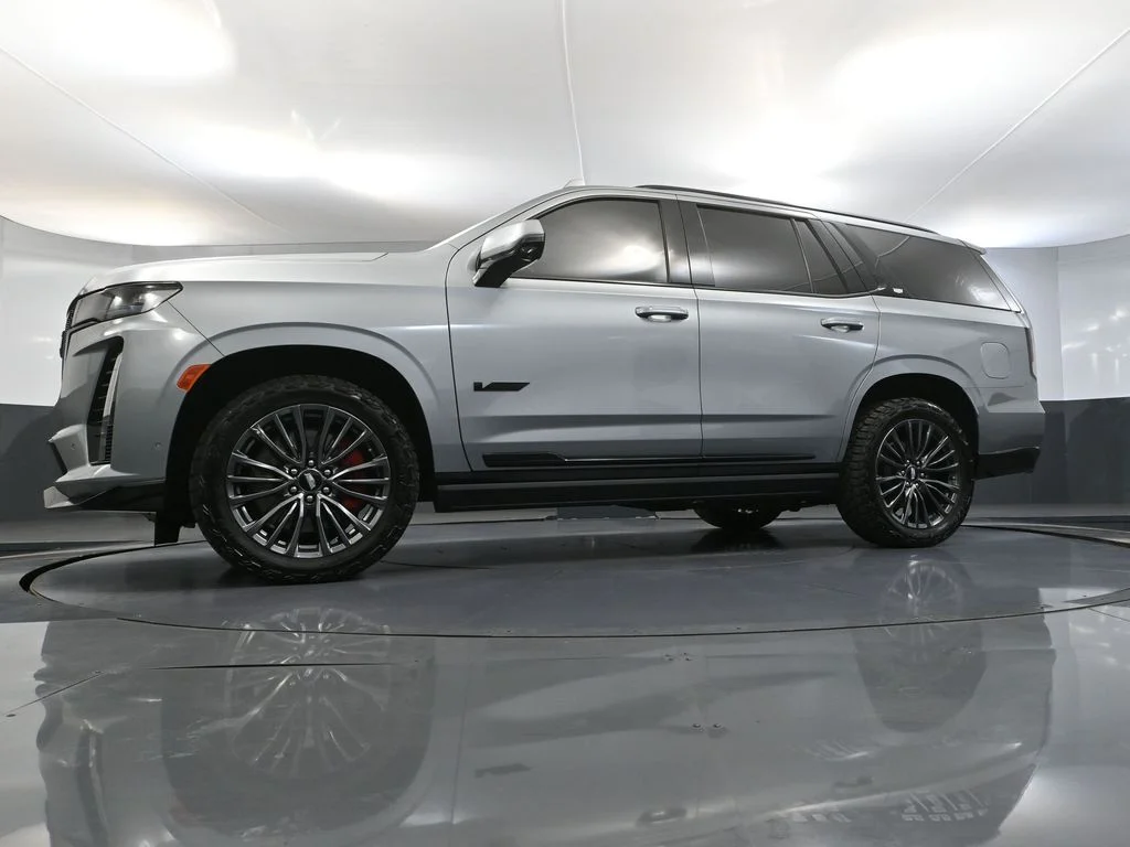 2024 Cadillac Escalade V-Series - Photo 61