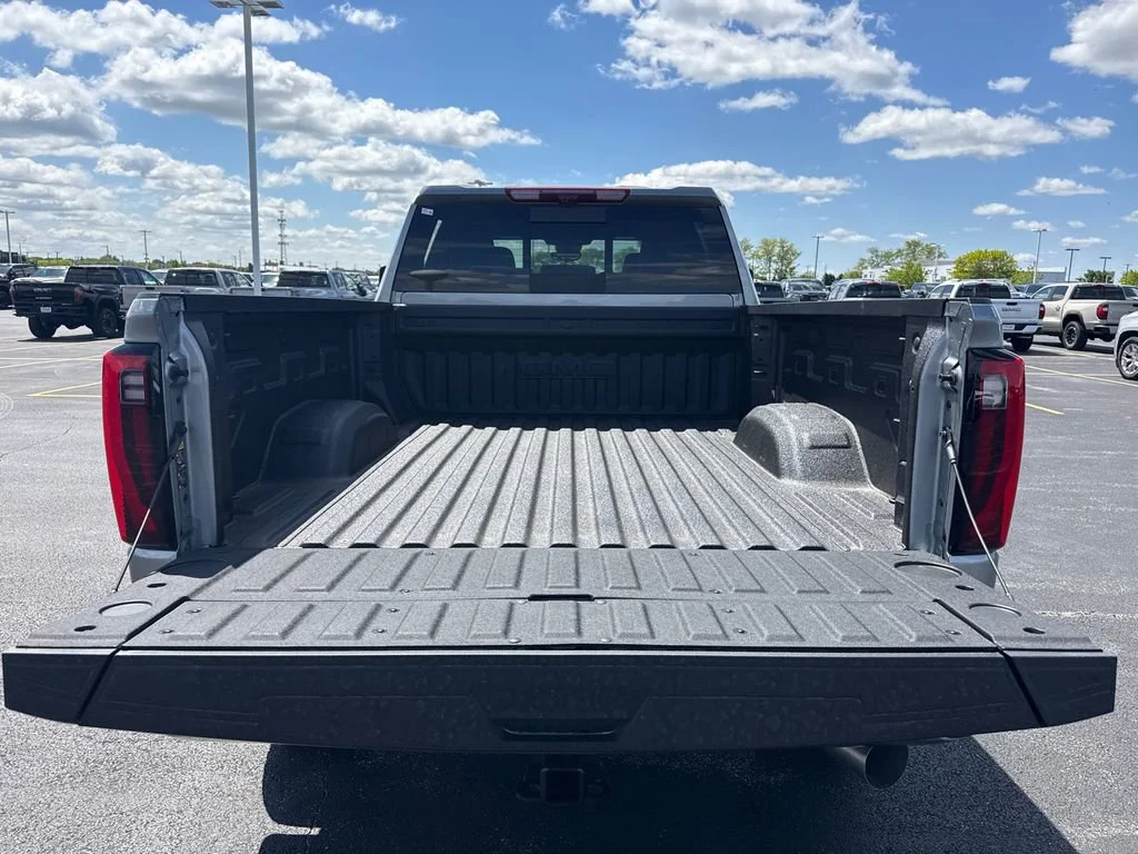 2026 GMC Sierra 2500HD Denali Ultimate - Photo 36