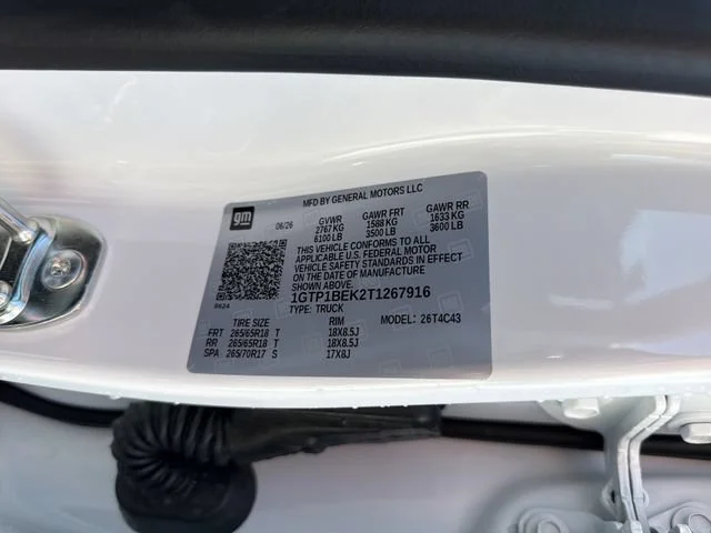 New 2026 Summit White GMC Elevation image 32