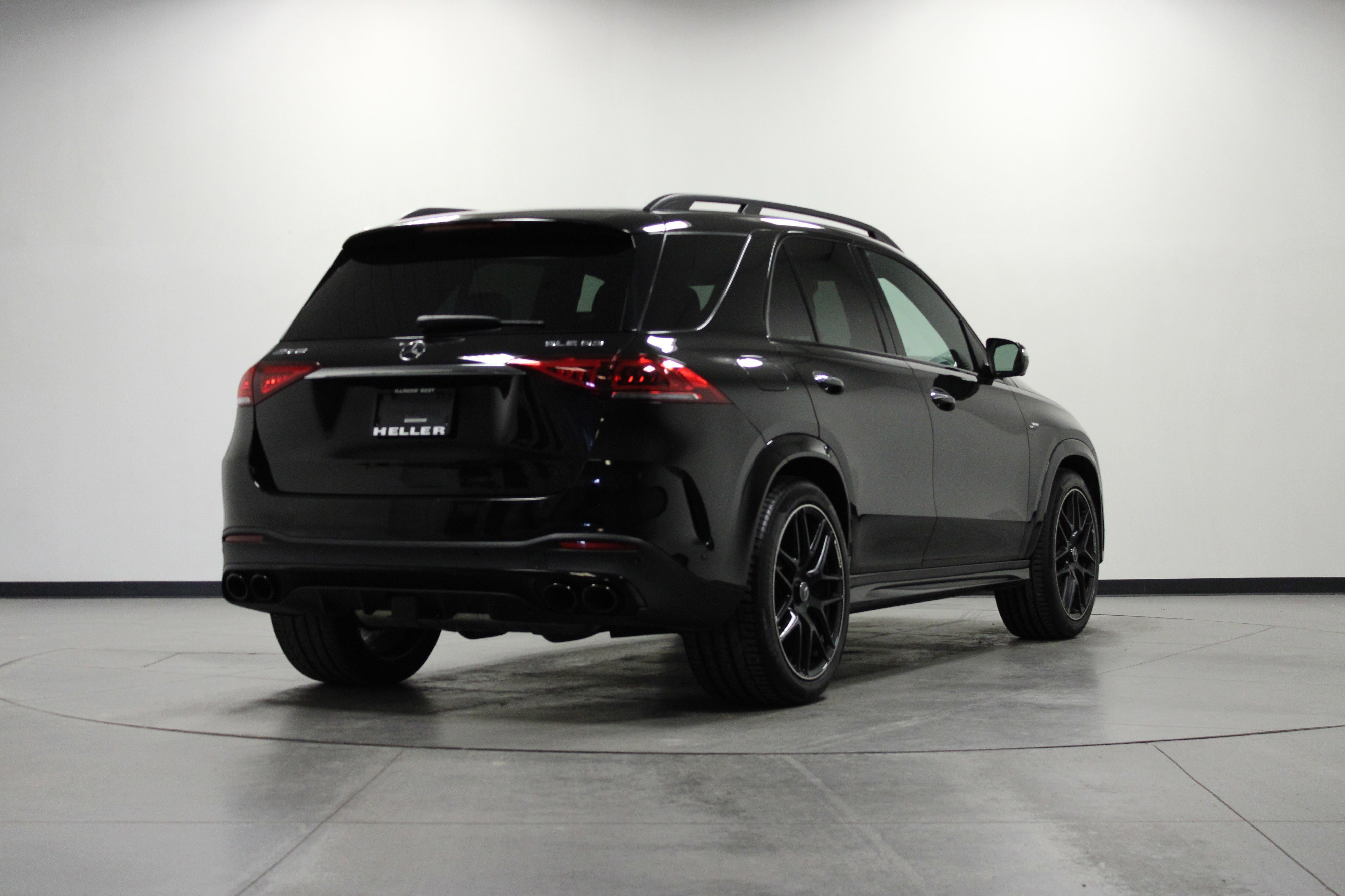 Used 2022 Obsidian Black Metallic Mercedes-Benz GLE 53 AMG® image 4