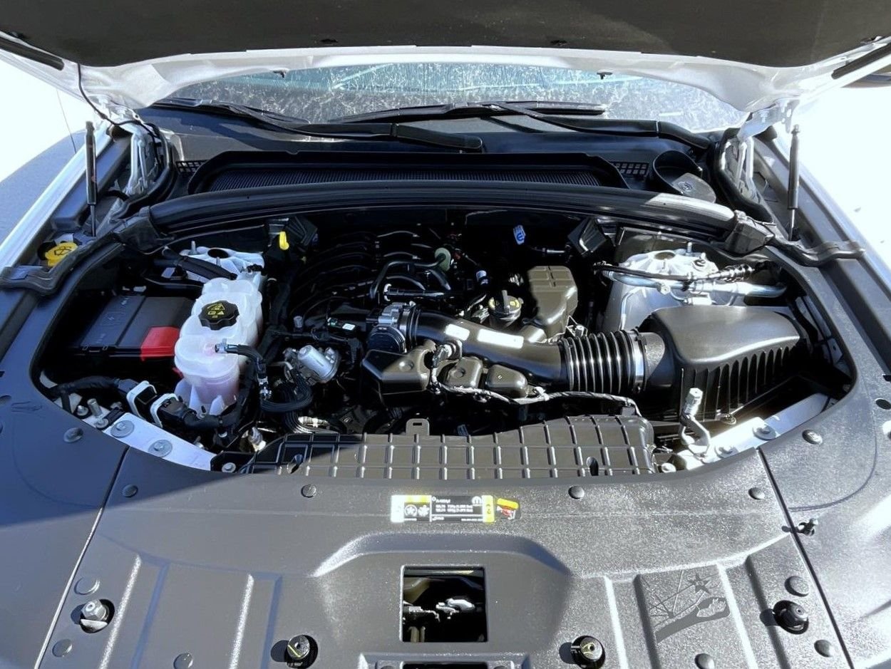 Used 2023 White Jeep Altitude X image 25