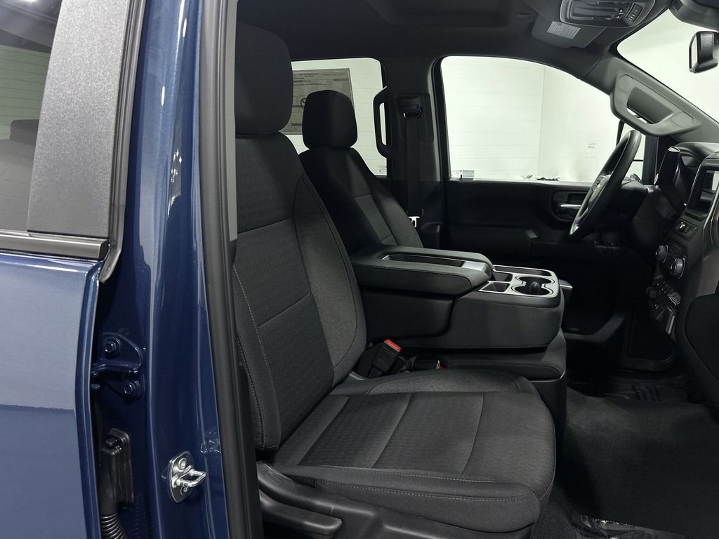 2026 Chevrolet Silverado 2500 HD Custom - Photo 25