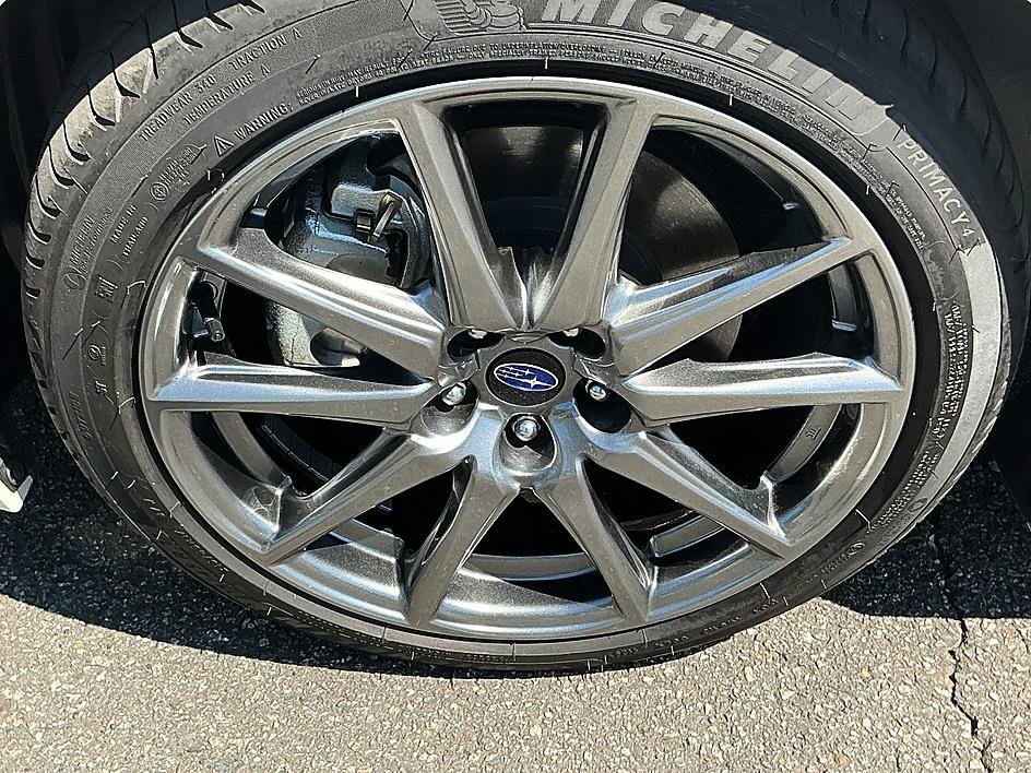 Used 2025 Crystal White Pearl Subaru Premium image 7