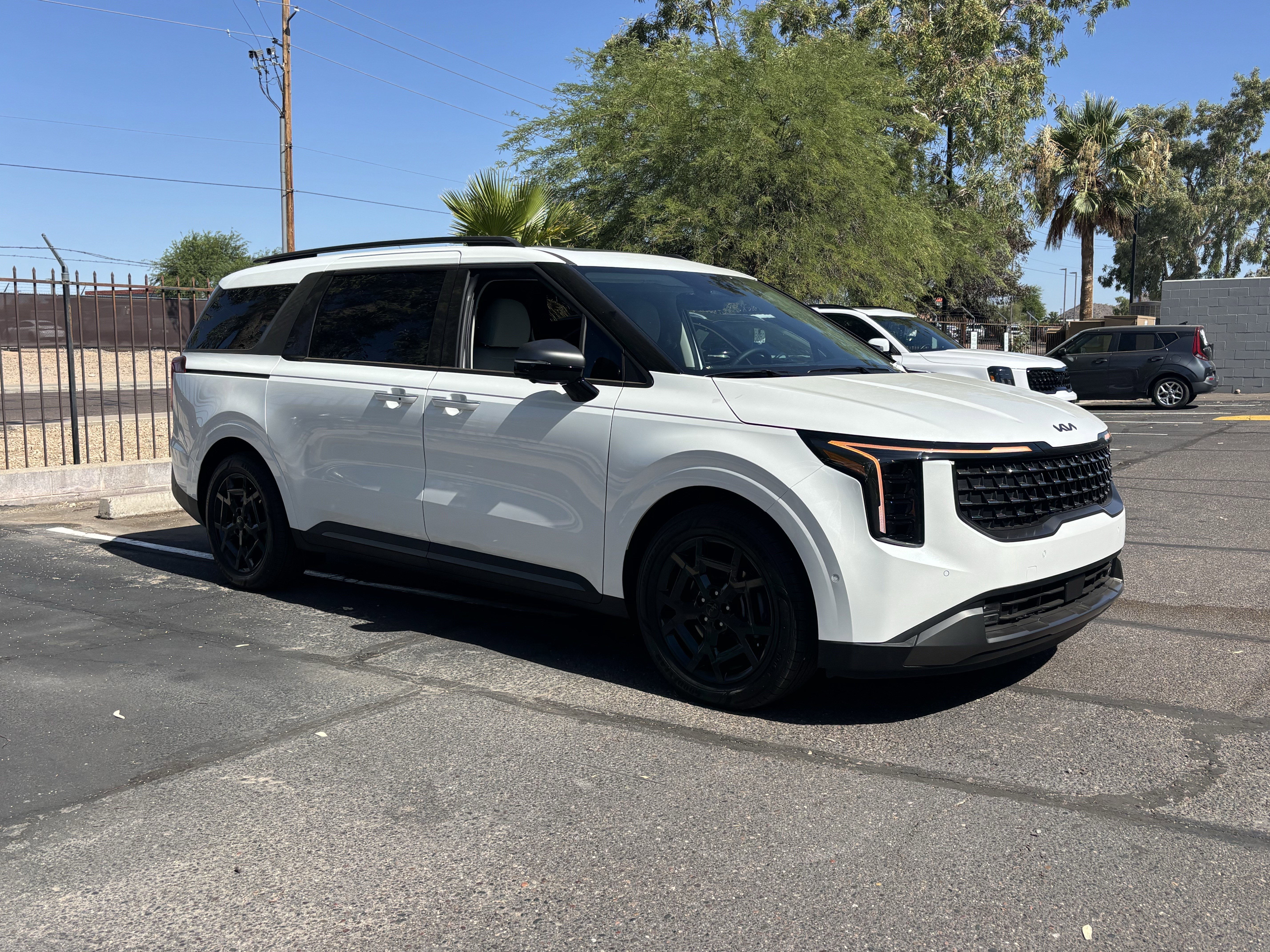 New 2026 Snow White Pearl Kia SX Prestige image 28