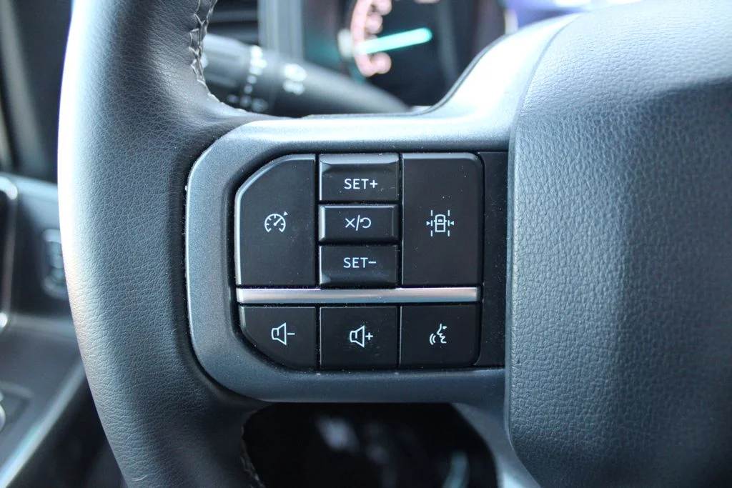 Used 2023 Gray Ford XLT image 21