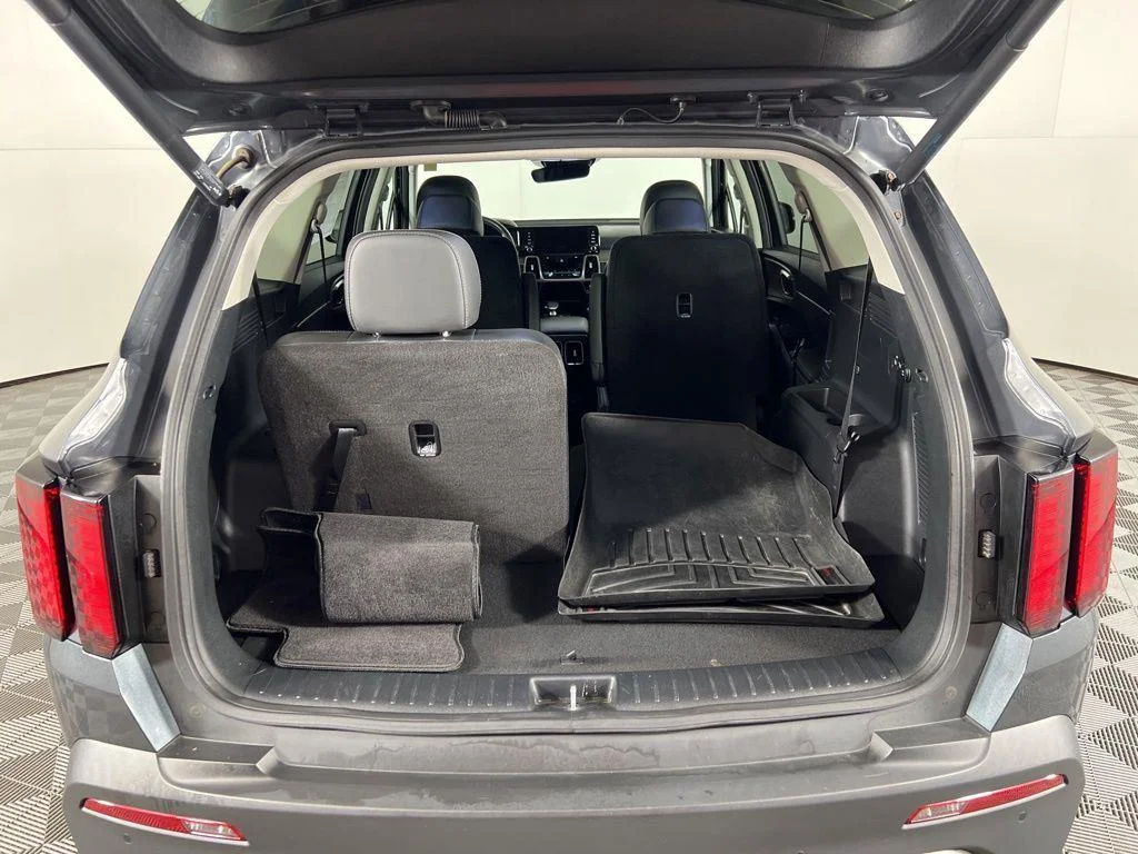 Used 2023 Grey Kia X-Line EX image 12