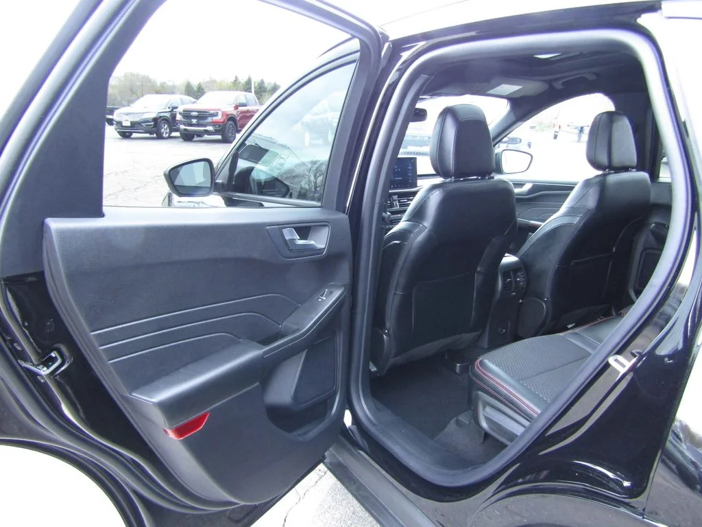2023 Ford Escape ST-Line Elite - Photo 20
