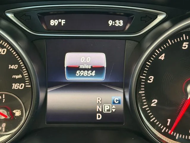 Used 2018 Gray Mercedes-Benz GLA 250 image 24