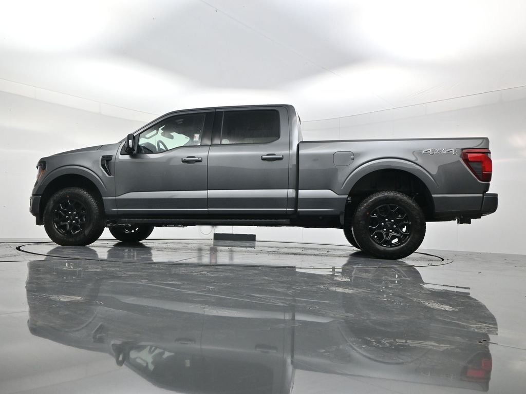 New 2026 Carbonized Gray Metallic Ford XLT image 42