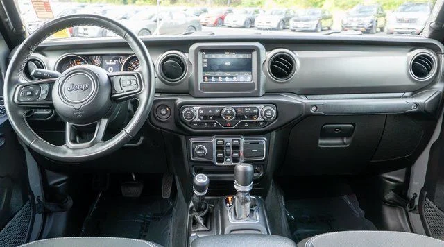 Used 2023 Gray Jeep Sport S image 14