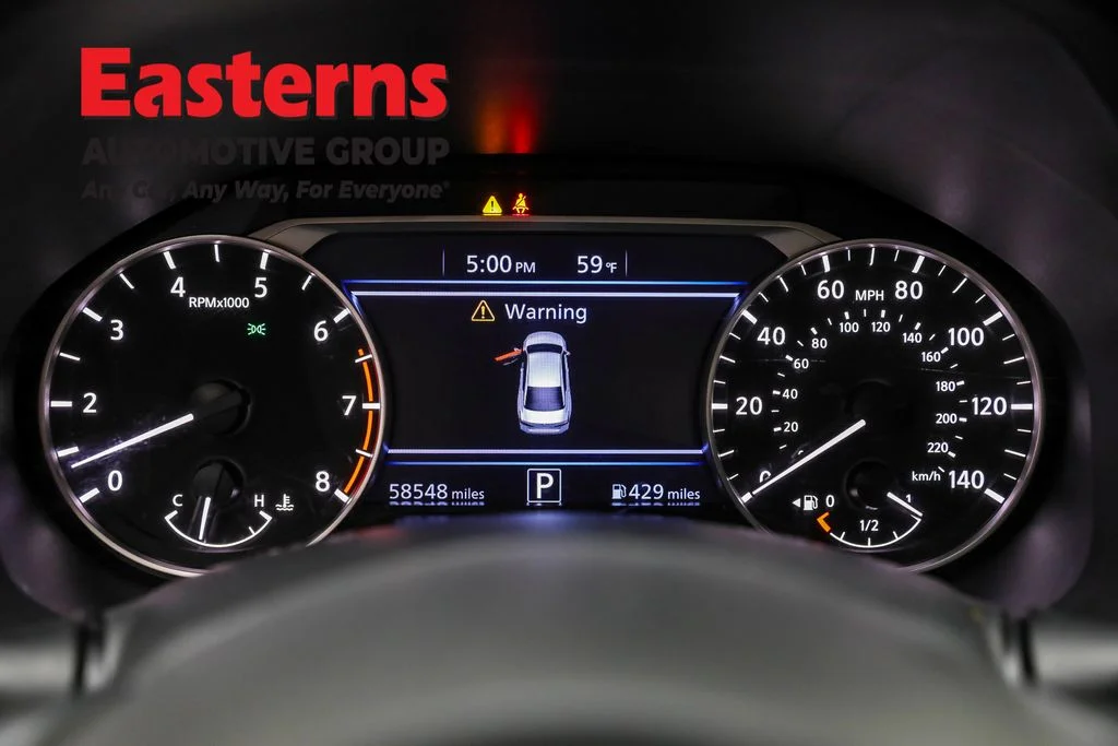 Used 2023 Red Nissan 2.5 SV image 18