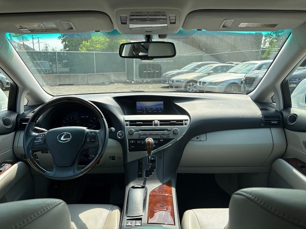 Used 2012  Lexus 350 image 10