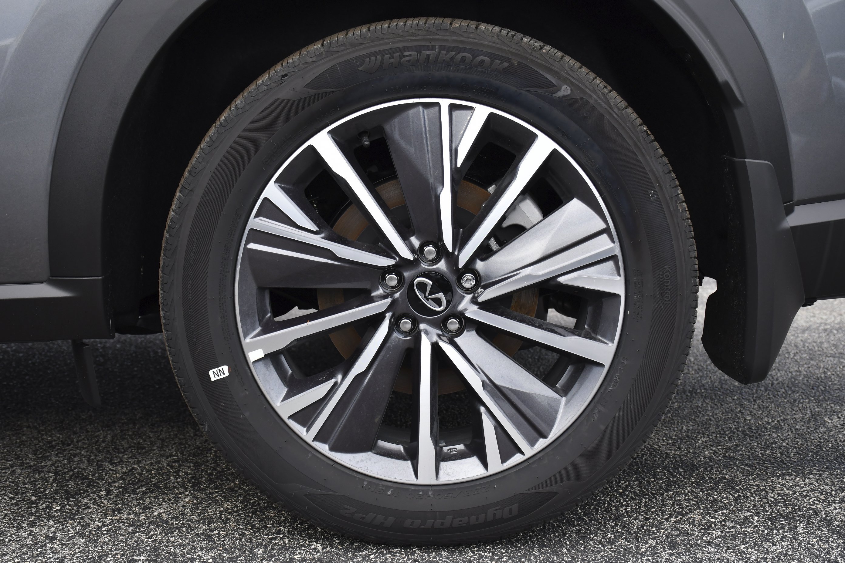 New 2027 GRAPHITE SHADOW INFINITI Luxe FWD image 36