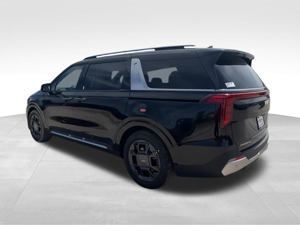 New 2026 Black Kia SX image 6