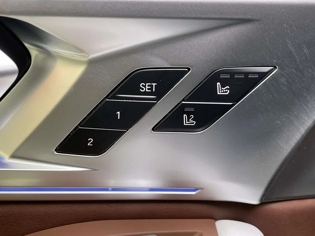 2026 BMW XM Base - Photo 30