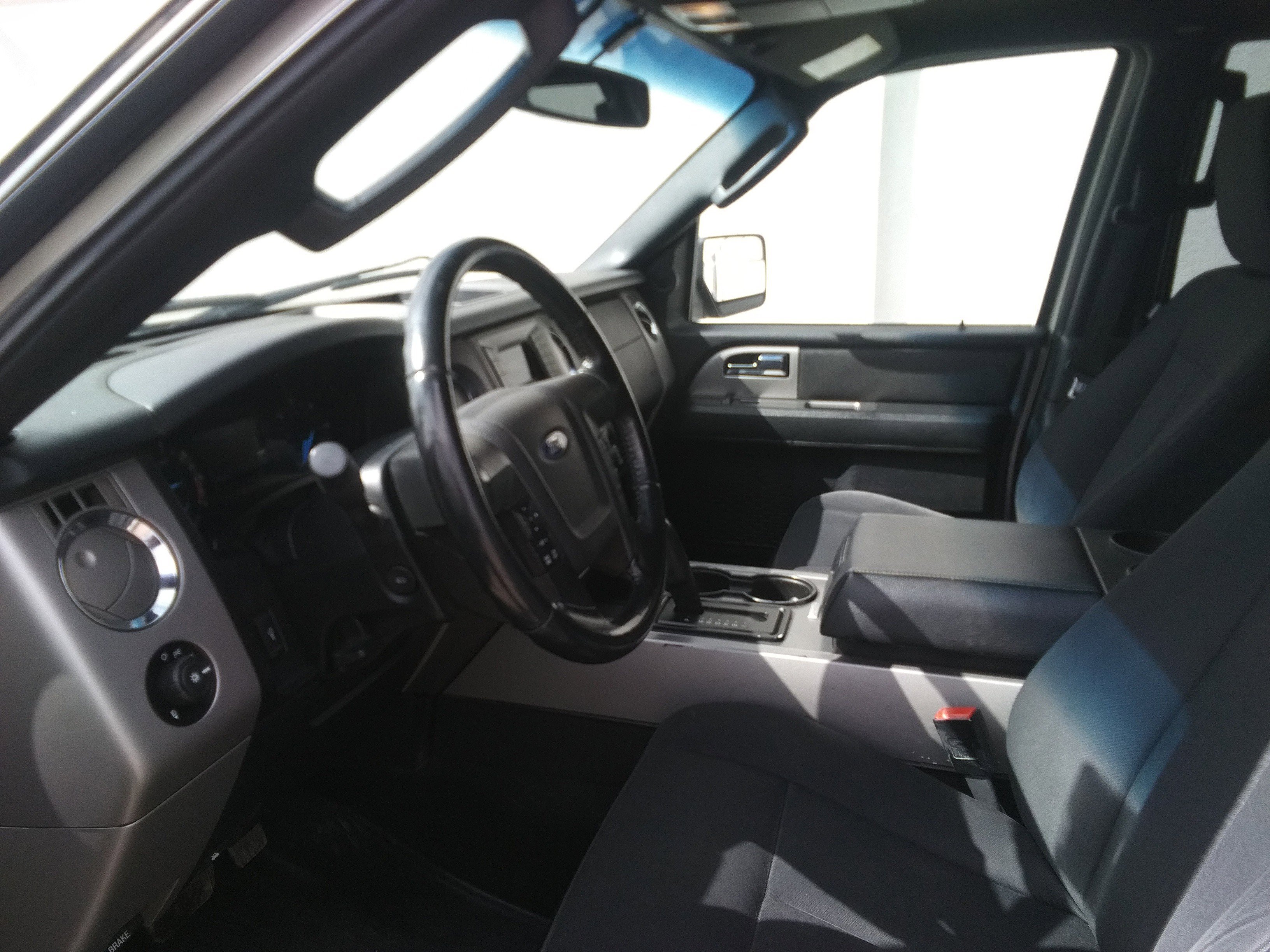 Used 2017 Gold Ford XLT image 13