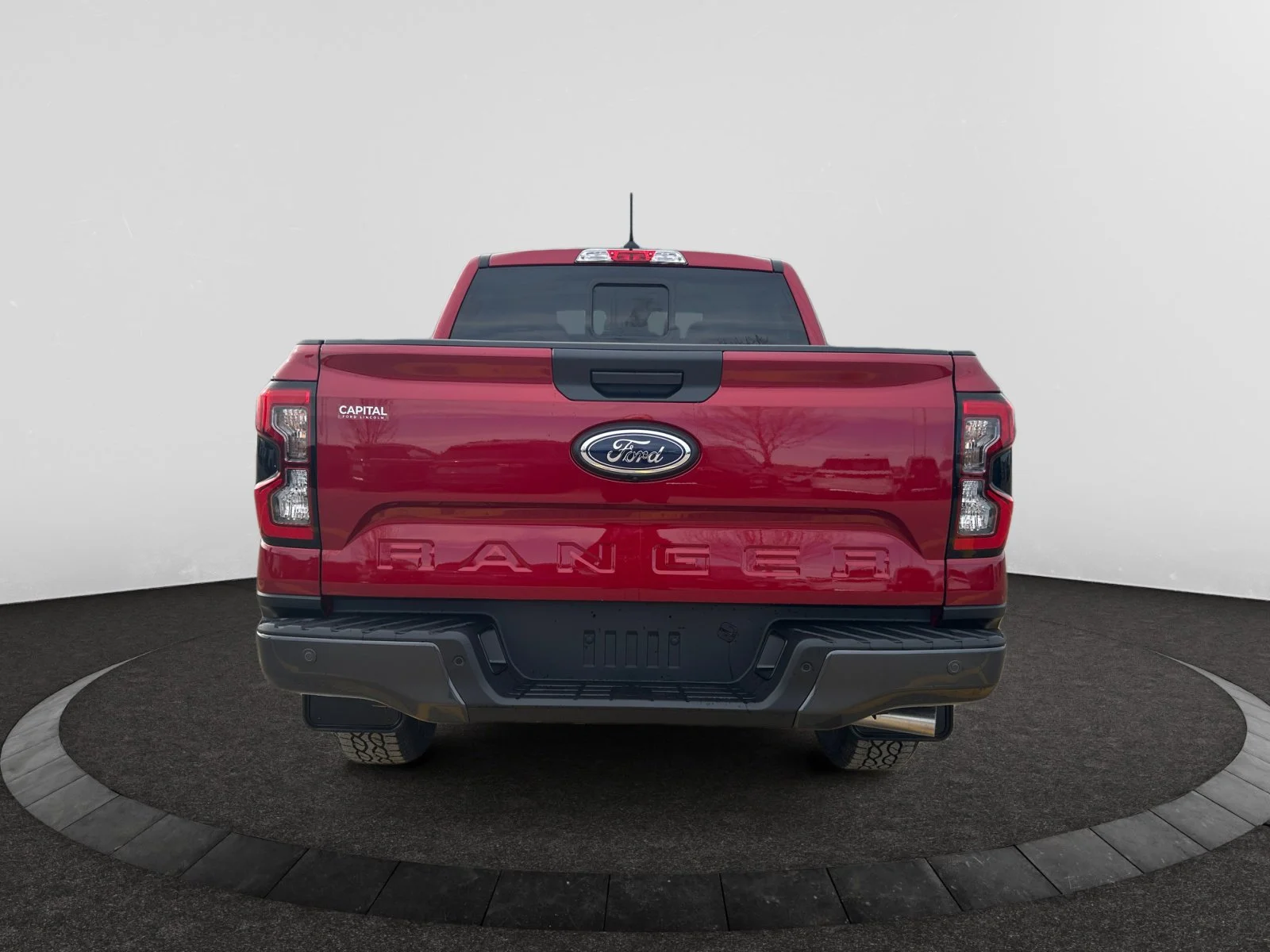 New 2026 Ruby Red Metallic Tinted Clearcoat Ford XLT image 4