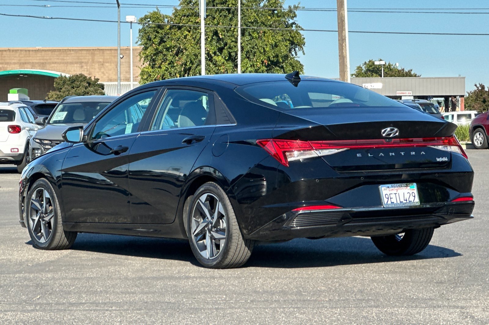 Used 2023 Phantom Black Hyundai Limited image 6
