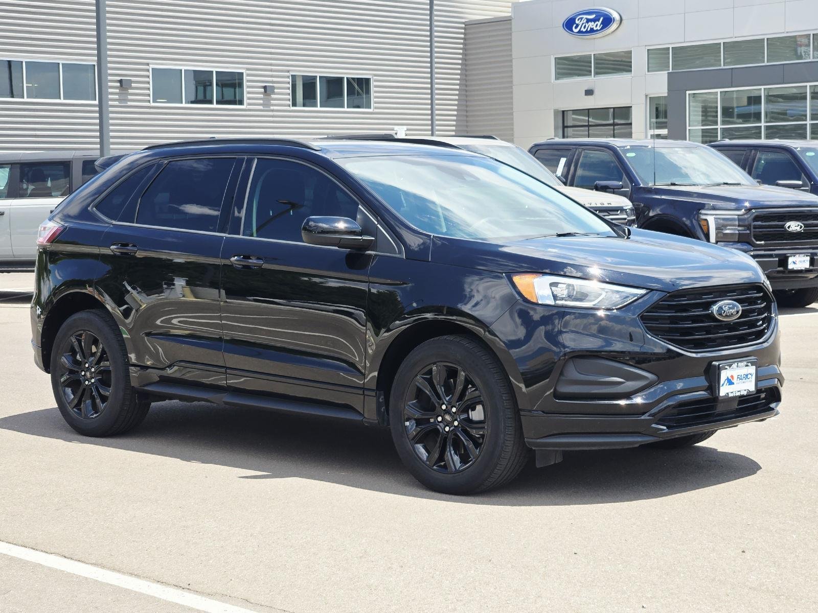 Used 2023 Agate Black Ford SE image 3