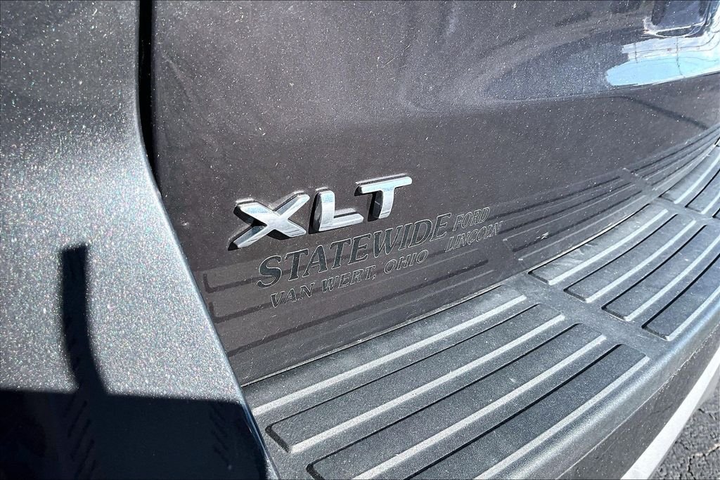 Used 2023 Dark Matter Metallic Ford XLT image 6