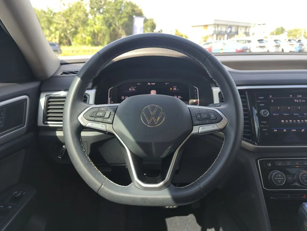 Used 2023 Gray Volkswagen 3.6L V6 SE w/Technology image 17