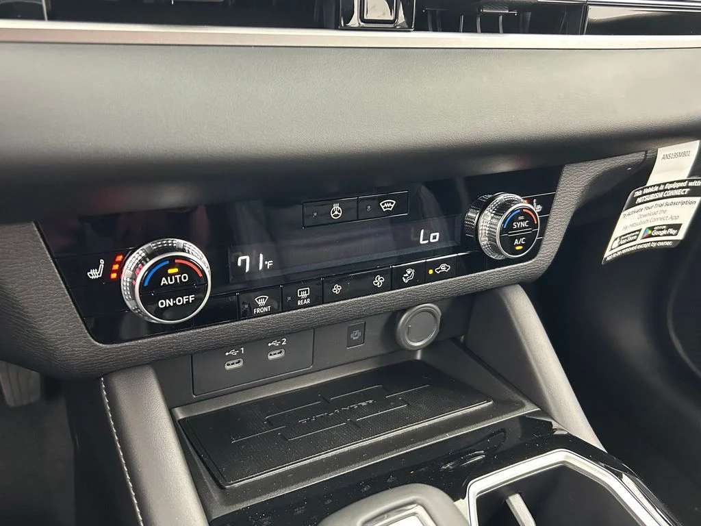 New 2026 White / Black Mitsubishi Trail Edition image 24