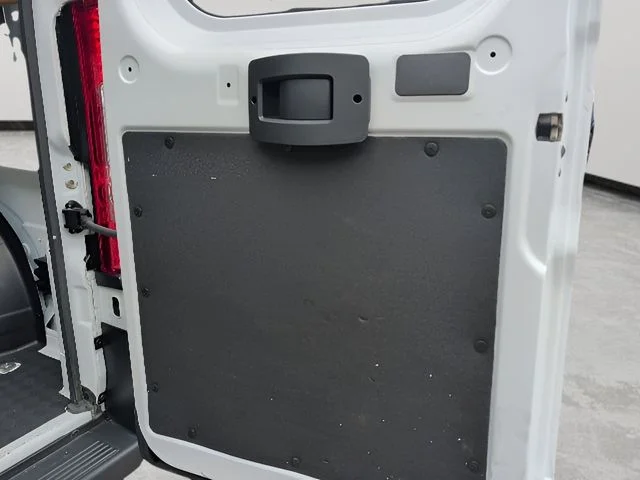 Used 2025 White Ram Base image 32