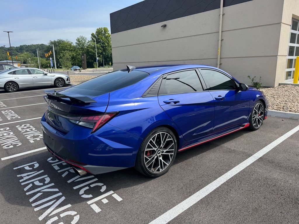 Used 2022 Blue Hyundai Base image 15