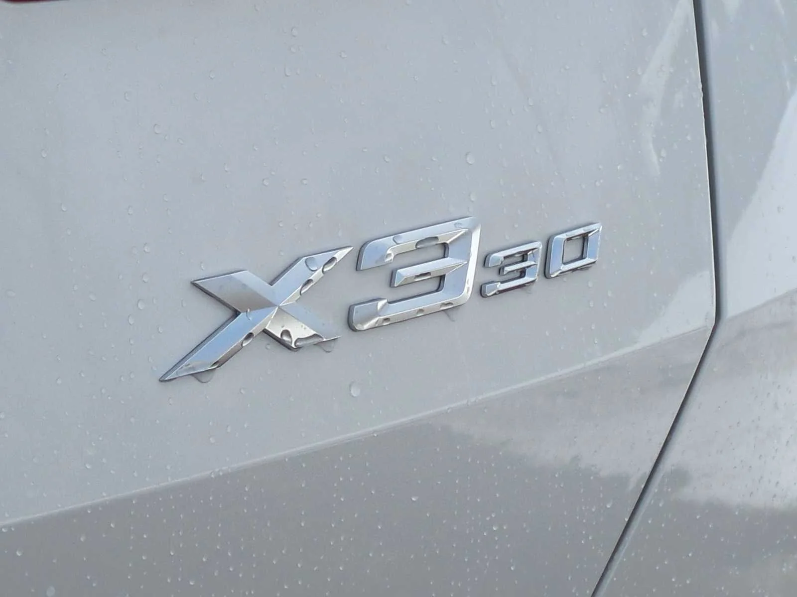 Used 2026 Mineral White Metallic BMW 30 xDrive image 12
