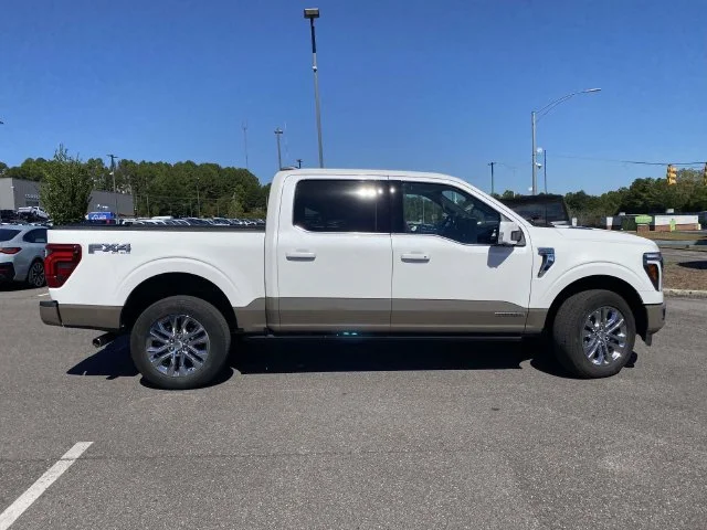 Certified Used 2025  Ford King Ranch image 2