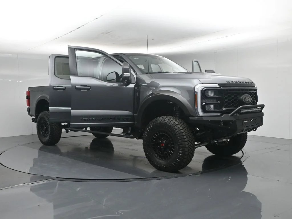 New 2026 Carbonized Gray Metallic Ford Lariat image 36