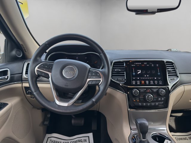 Used 2019 Diamond Black Crystal Pearlcoat Jeep Limited image 14