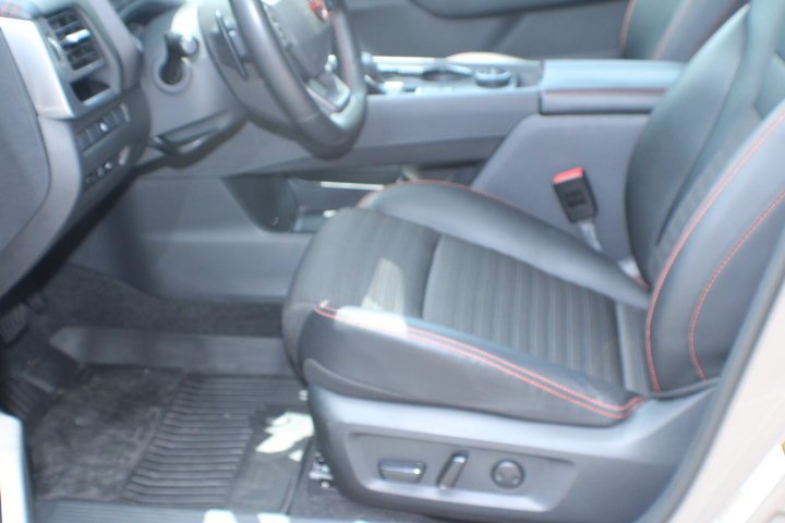 Used 2025 Baja Storm Metallic Nissan Rock Creek image 13
