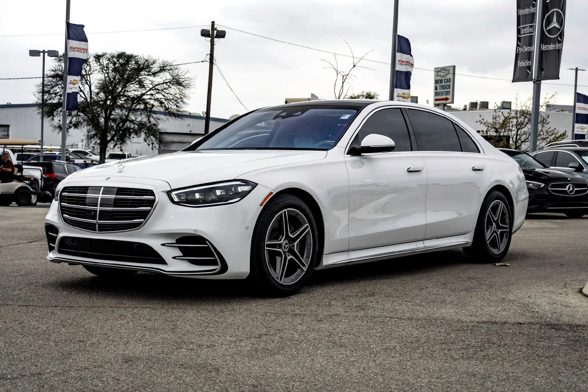 New 2026 White Mercedes-Benz S 580 image 6