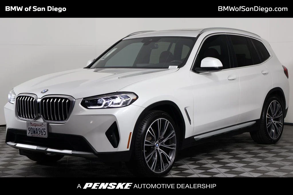 2023 BMW X3 sDrive30i's photo