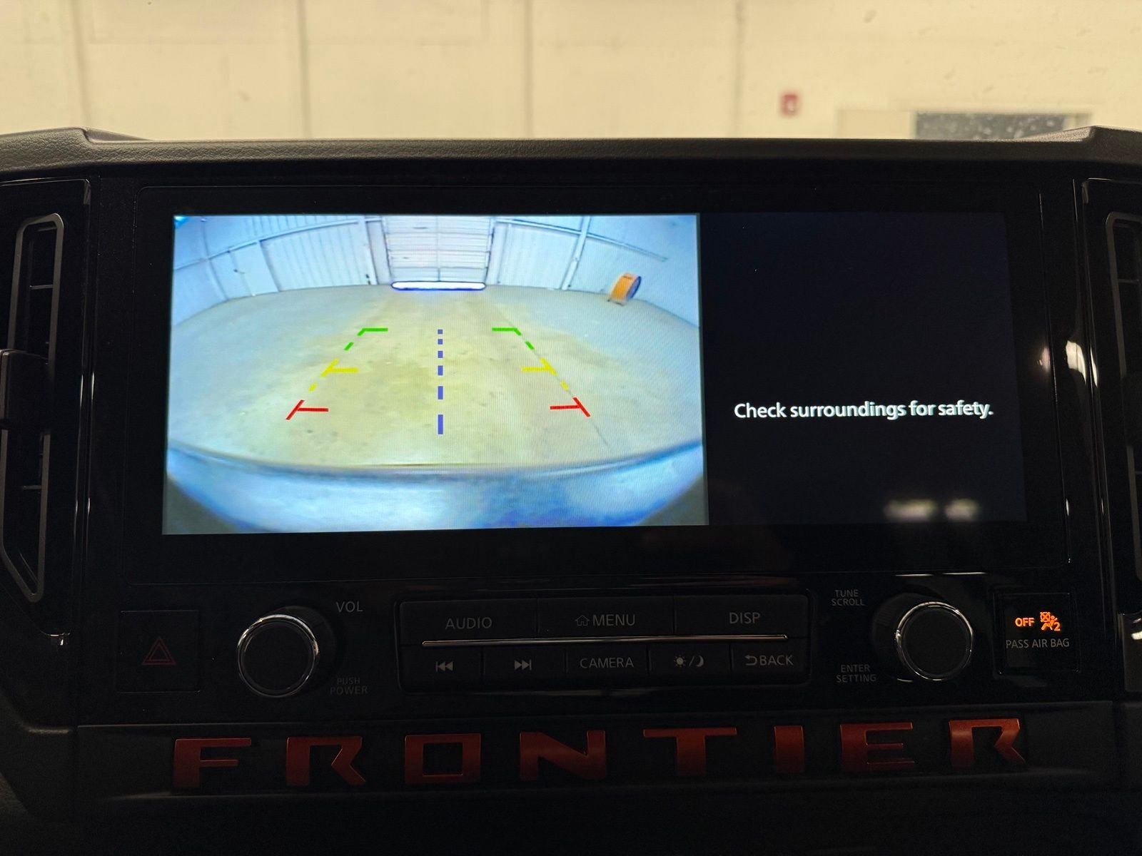 Used 2025 White Nissan PRO-4X image 11