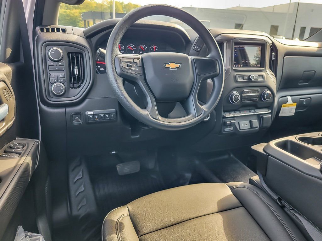 2025 Chevrolet Silverado 3500 HD Work Truck - Photo 9