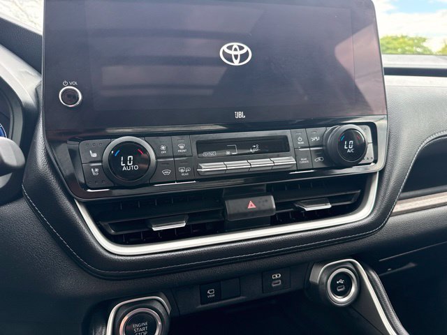 Certified Used 2024 Cloud Toyota Platinum image 31