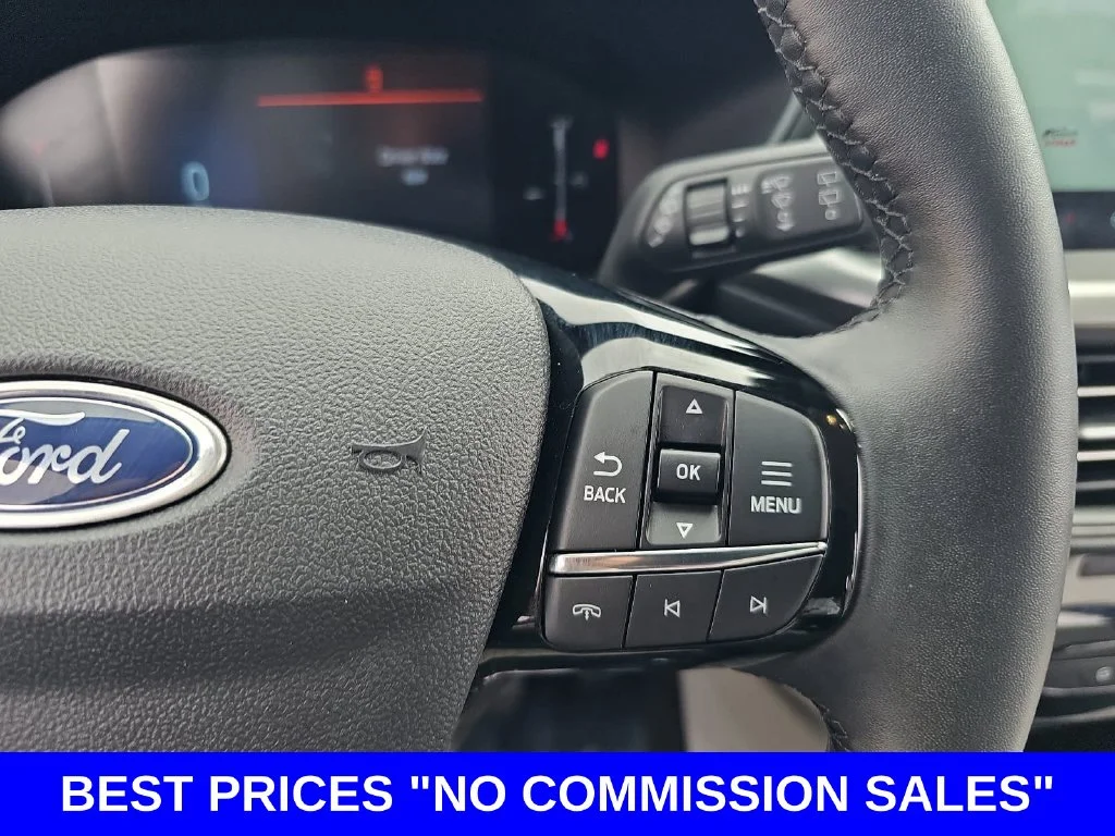 Used 2025 Gray Ford Base image 18