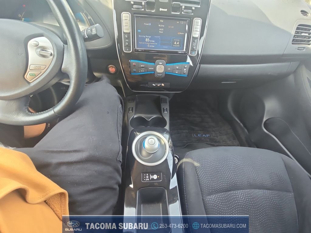 Used 2016 Blue Nissan SV image 15