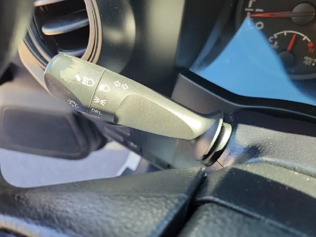 Used 2022 White Toyota SR image 25