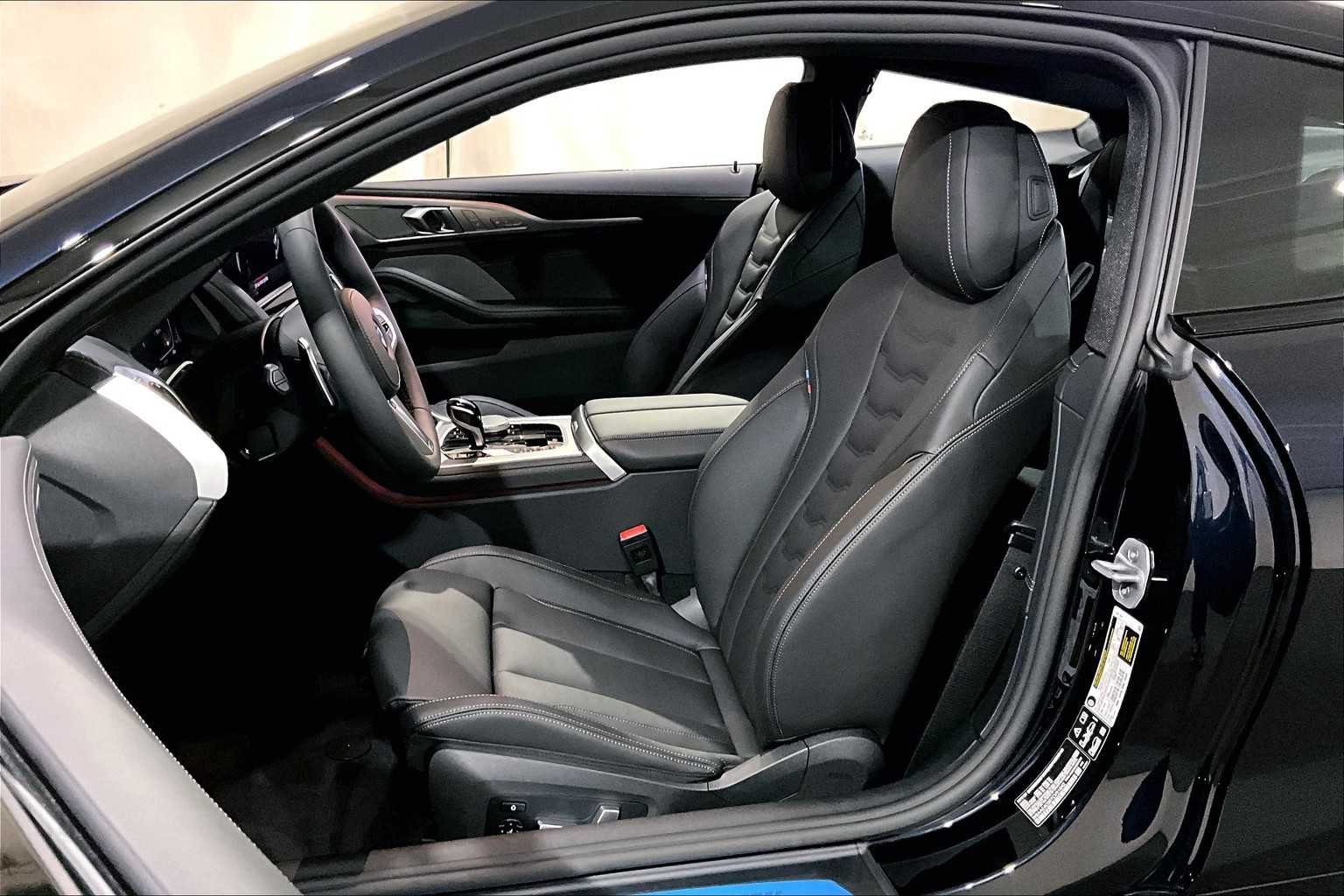2026 BMW 8 Series 840i - Photo 13