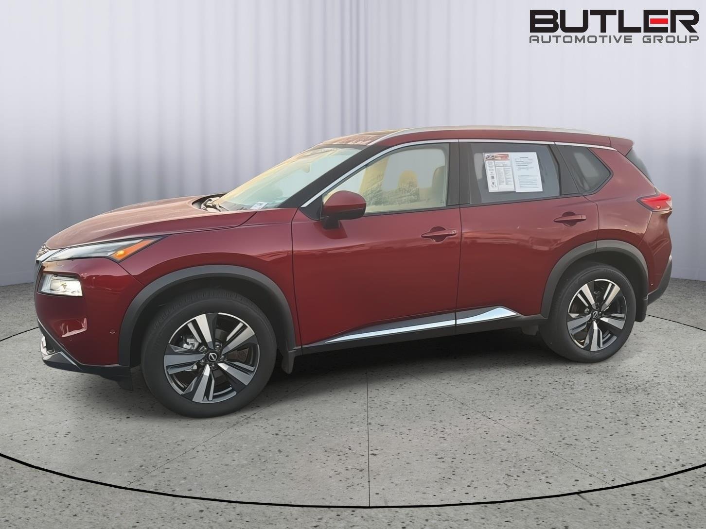 Used 2023 Scarlet Ember Tintcoat Nissan SL image 3