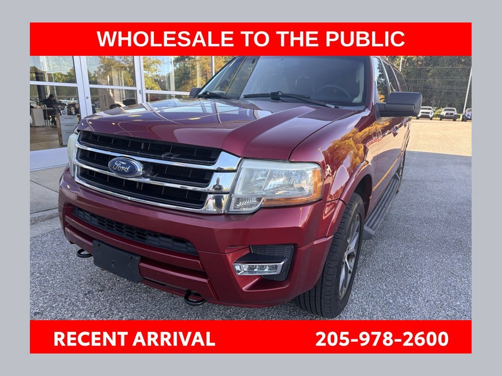 Used 2015 Red Ford XLT image 1