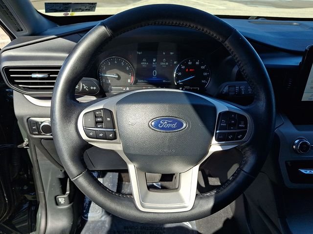 Certified Used 2023 Green Metallic Ford XLT image 18